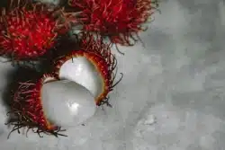 el rambutan es una fruta con la r muy curiosa